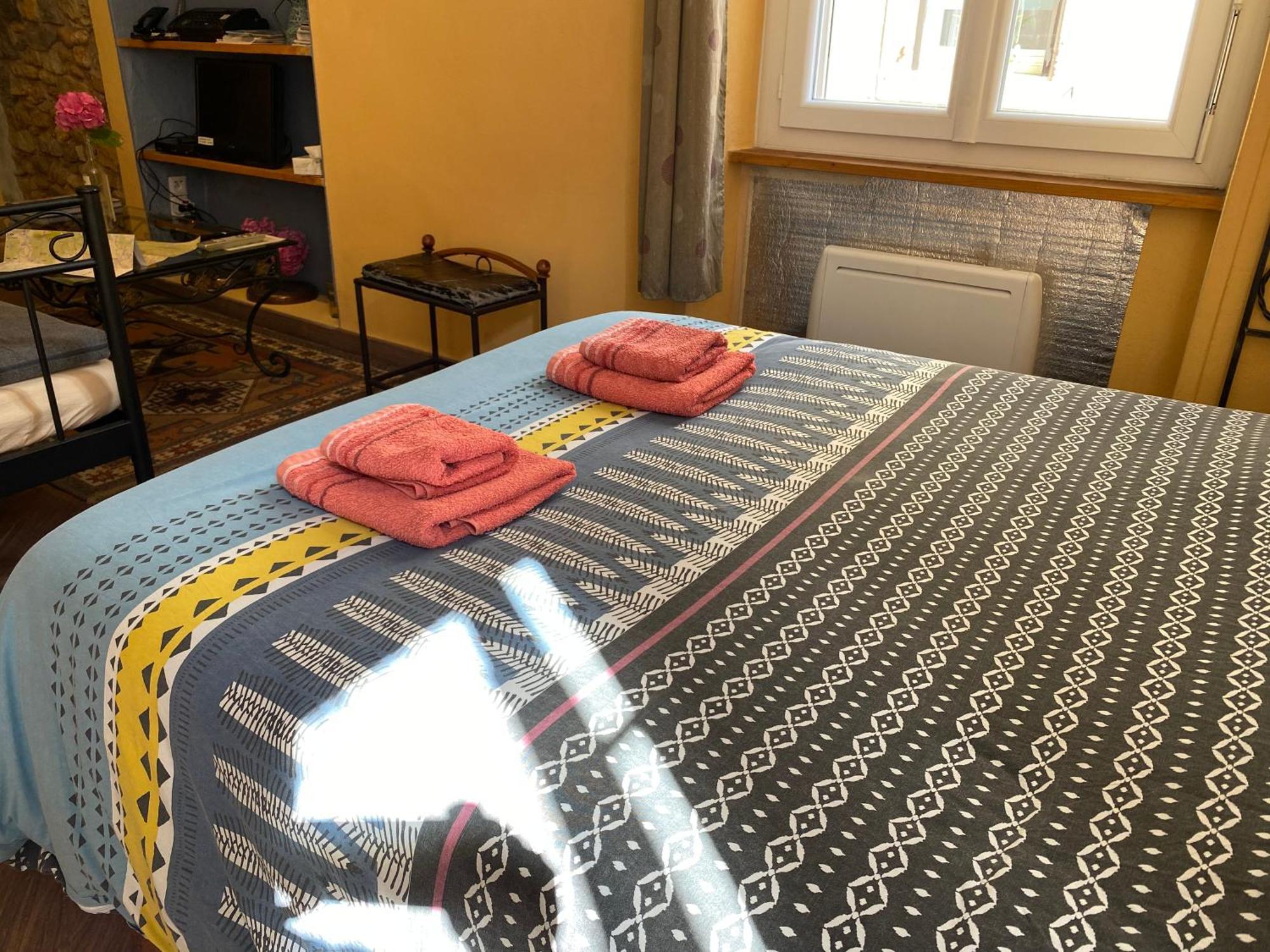 Bédarieux Residence Verdi - Appartements Meubles En Centre Ville מראה חיצוני תמונה