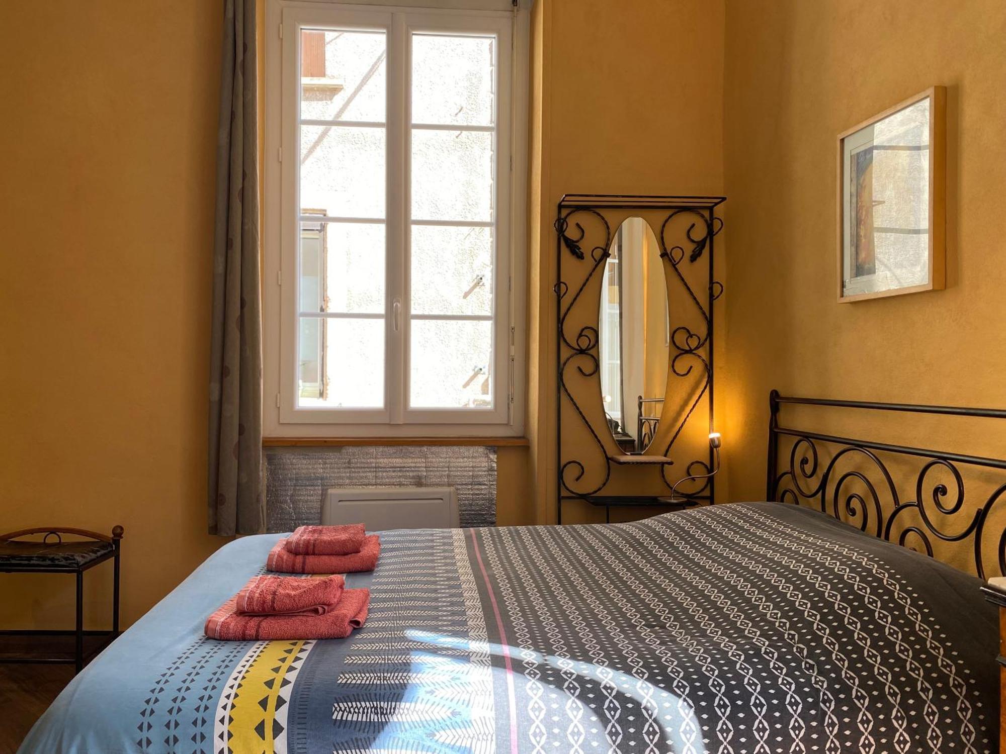 Bédarieux Residence Verdi - Appartements Meubles En Centre Ville מראה חיצוני תמונה