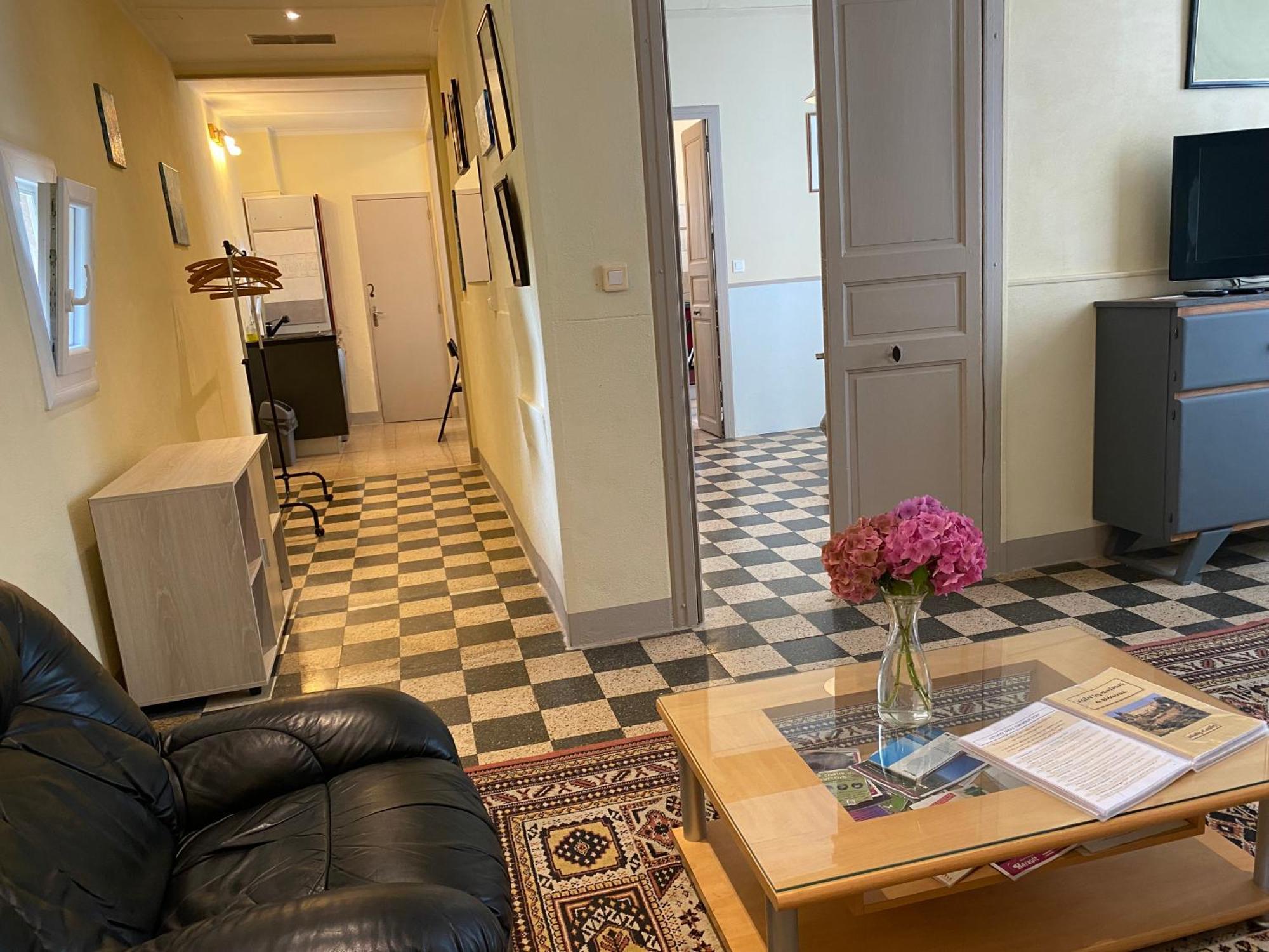 Bédarieux Residence Verdi - Appartements Meubles En Centre Ville מראה חיצוני תמונה